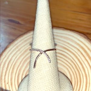 🆕 Brand new wish bone style ring